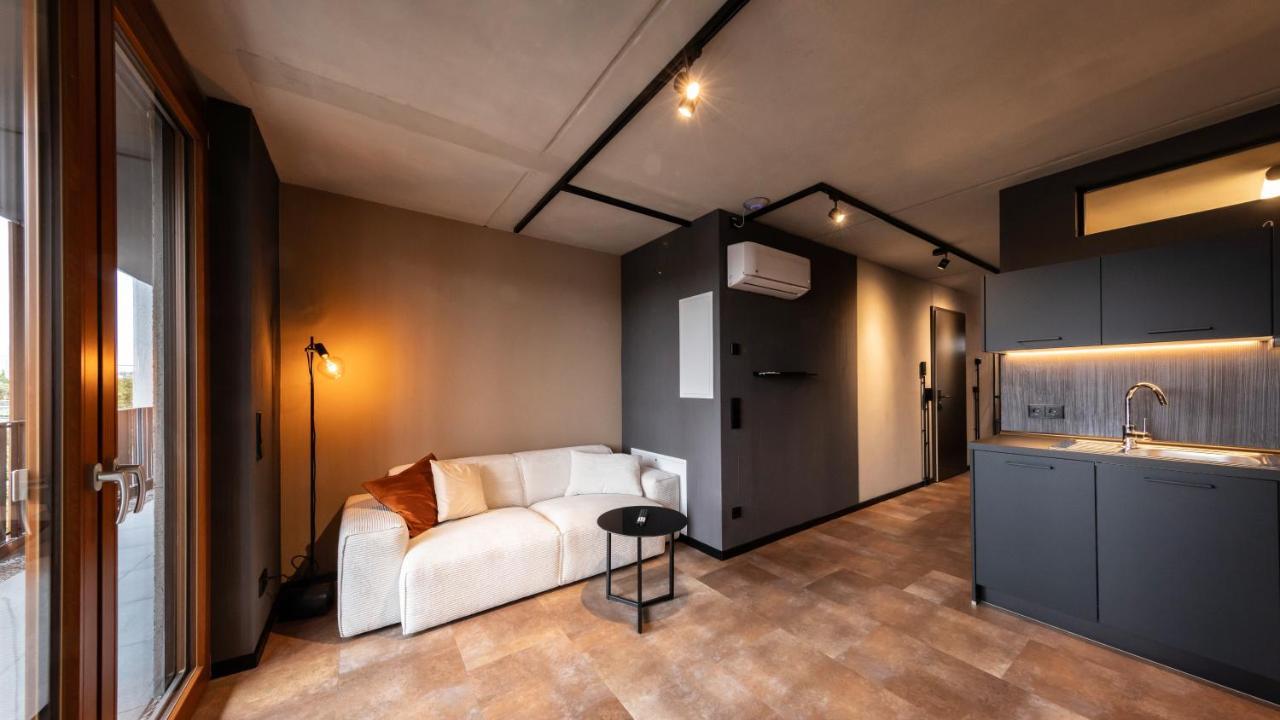 Stadthaus Neckarsulm Serviced Apartments - Stadthaus Heiner ภายนอก รูปภาพ