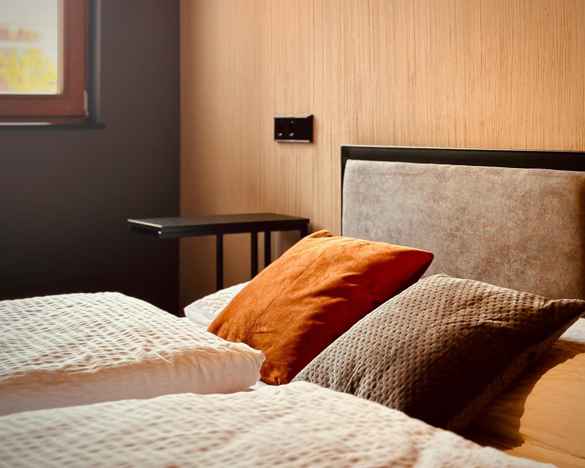 Stadthaus Neckarsulm Serviced Apartments - Stadthaus Heiner ภายนอก รูปภาพ